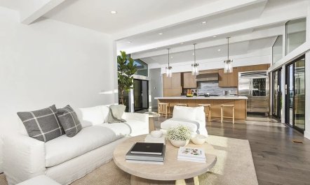 Pacific Meridian 8