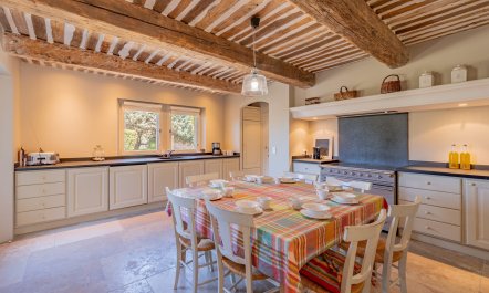 Proven&ccedil;al Charms 6