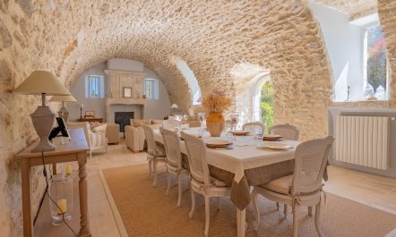 Proven&ccedil;al Charms 3