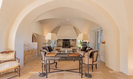 Proven&ccedil;al Charms 5