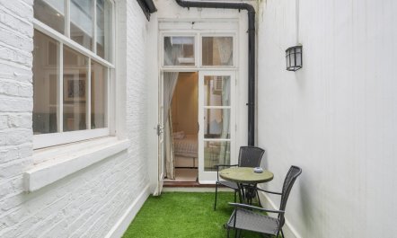 Kensington Terrace Dreams 1