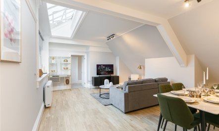 Penthouse Pad 4