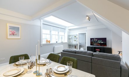 Penthouse Pad 5