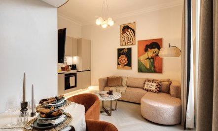 West End Echo 3