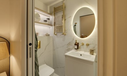 West End Echo 8