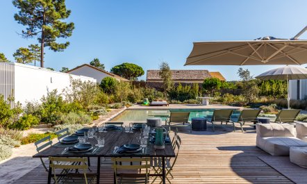 Garden & Beach 1