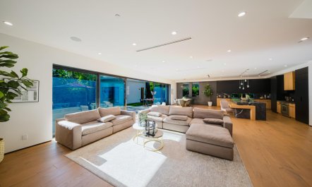 Sunshine's Oasis 8