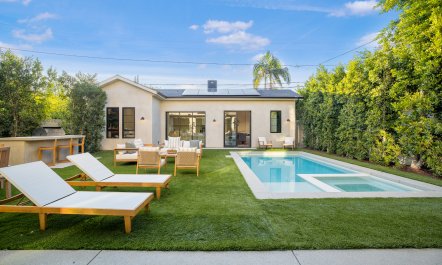 Studio City Ambiance 2