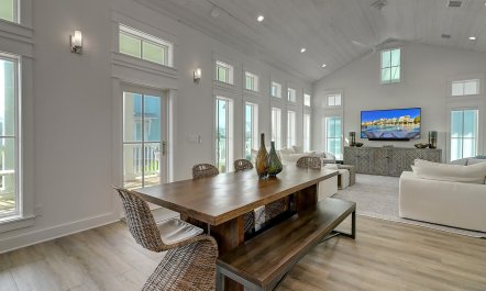 Calm Ocean Isle 8
