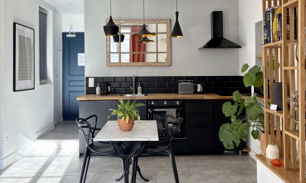 &Eacute;cusson & Stone 1