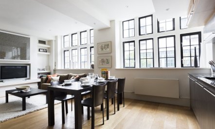 Fitzrovian Hideaway 3