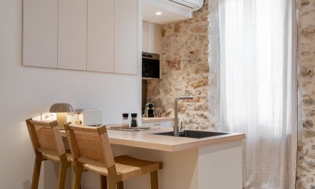 Antibes Sweetheart 6