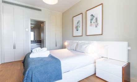 Atlantic Pearl Waves 9