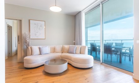 Atlantic Pearl Waves 2
