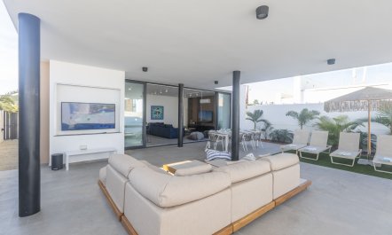 Pearly Protaras 2