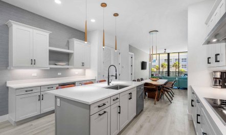 Island Oceanfront 7
