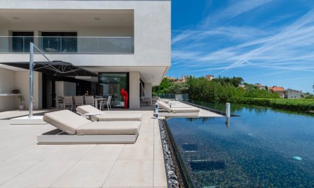 Riviera en Miroir