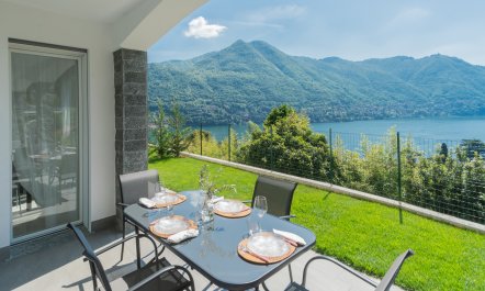 Moltrasio Garden 4