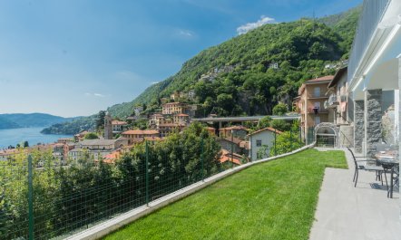 Moltrasio Garden 6