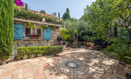 Idyllic Riviera 4