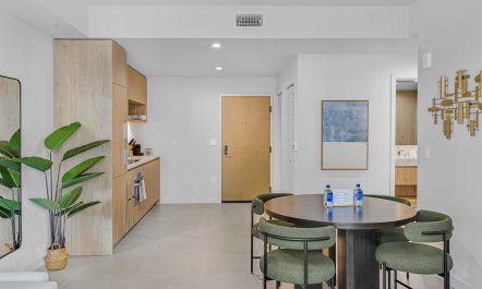 Miami Meridian 6