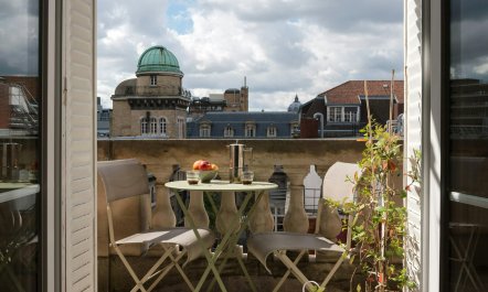 Latin Quarter Lookout 2