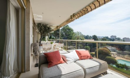 Elegant Riviera 2