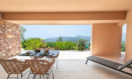 C&ocirc;te d'Azur Retreat 8