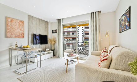 Croisette Terrace 2