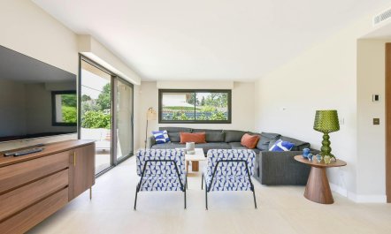 Quiet Terraces 1