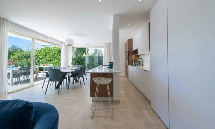 Port Canto Garden 7