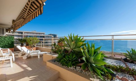 Riviera Terrace 4