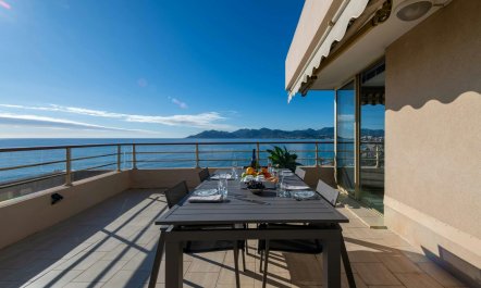 Riviera Terrace 5