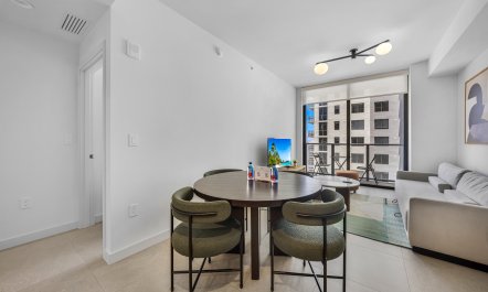 Lightline Living 6
