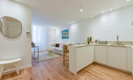 Golden Square Haven 5