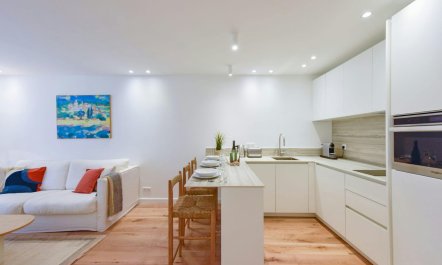 Golden Square Haven 1