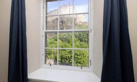 Castle's Edge 1