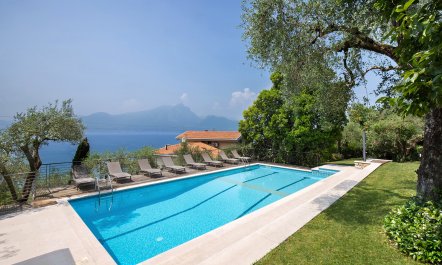 Benaco Terrace Views 4