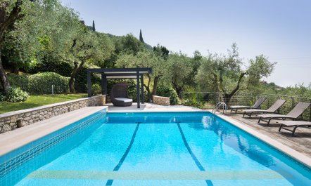 Benaco Terrace Views 2