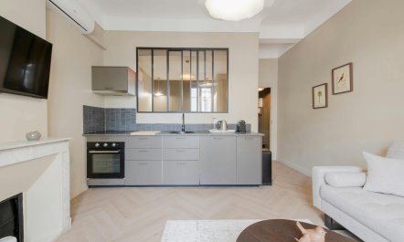 Rue d&rsquo;Antibes Stay 1