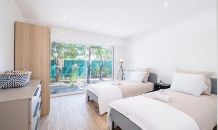 The Sunny Riviera 7