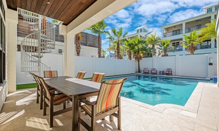 Grand Emerald Vista 4