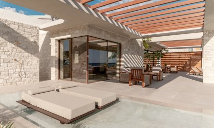 Stone & Shore 7