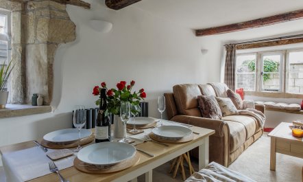 Painswick Charm 3