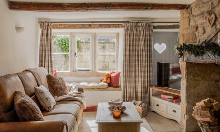 Painswick Charm