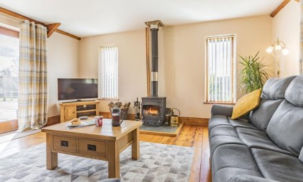 3 Bed in Callington 1