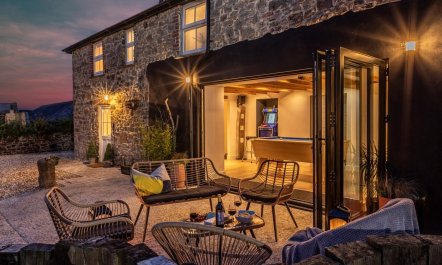 6 Bed in Bude 1