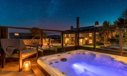 6 Bed in Bude