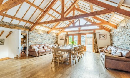 5 Bed in Okehampton 1