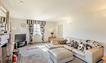 5 Bed in Bude 2
